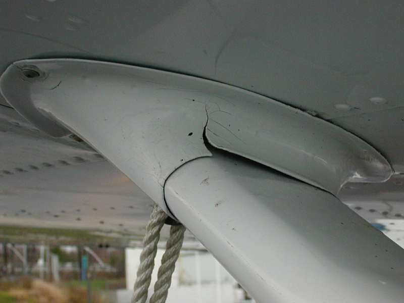 StrutfairingUR